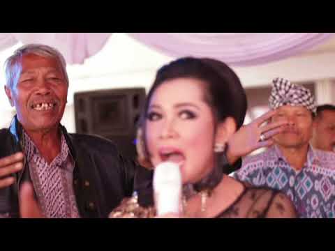 download lagu mp3 mp4 Rika Rafika, download lagu Rika Rafika gratis, unduh video klip Download Rika Rafika Mp3 dan Mp4 Full Gratis