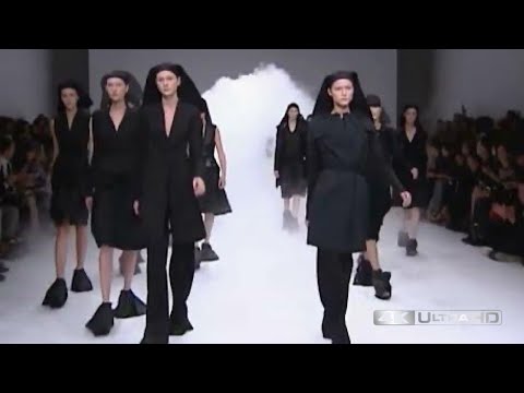 Rick Owen's - SS09 STRUTTER Women's Runway Collection - 4k Ultra HD