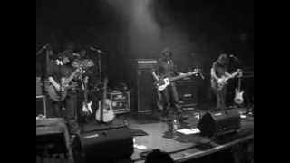 lofitrash # 215 The Breeders - Iris / Glorious (live London)