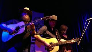 Jason Eady at Eddie's Attic singing Blue Eyes Crying in the Rain