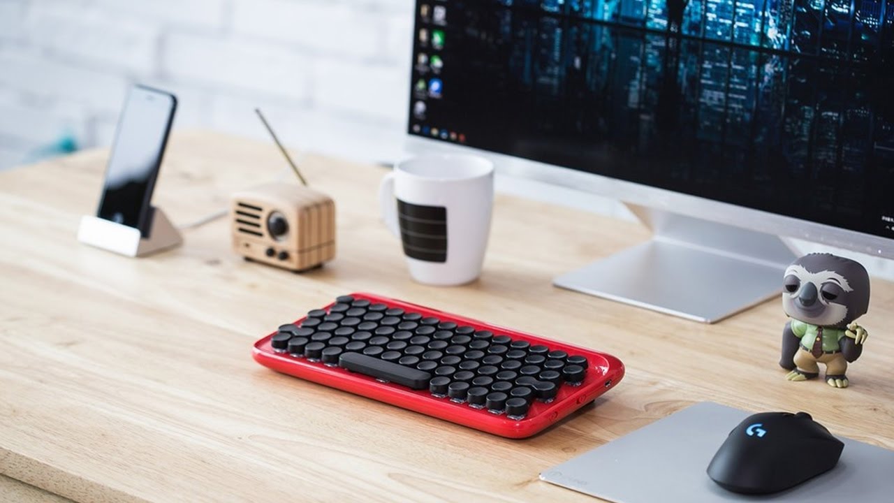 Wireless Mechanical Keyboard (Turquoise Blue) video thumbnail