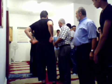 22 08 2010 Masjid Er Rahman-Salatu Maghreb-Imam Kujtim Ademi-Fastenbrechen/Iftar