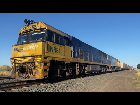 Down 3MA5 Pacific National freight with NR81 and NR121 at Gheringhap headed to Adelaide 11/2/2025