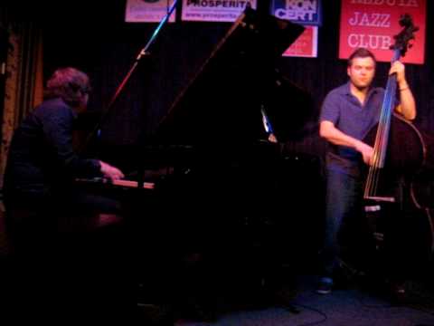 Marc Perrenoud Trio - Jazz club Reduta (Prague), April 15, 2010