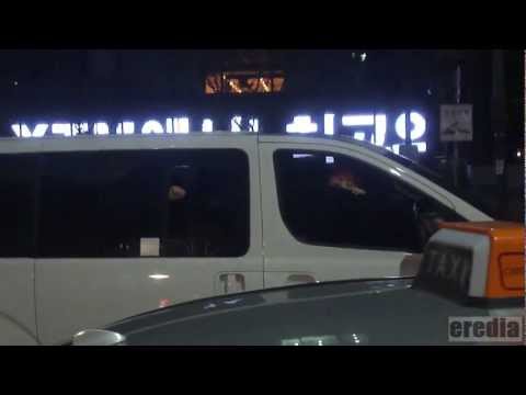 [120412] (fancam) Spica leaving MCD waving to fans