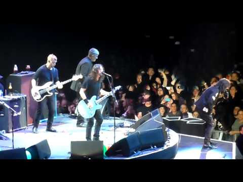 Foo Fighters w/Alice Cooper Schools Out and I'm Eighteen