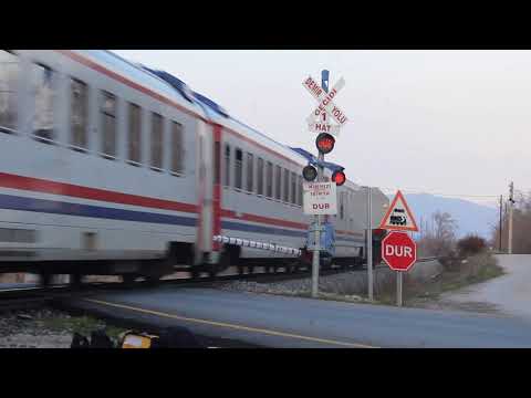 Ekspres Trenin Hızlı Geçişi