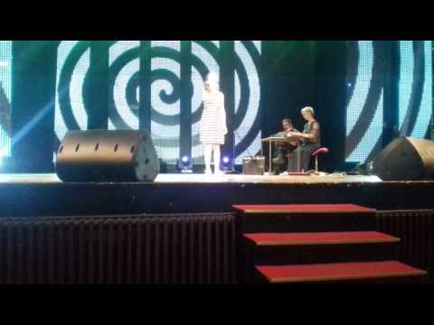 Александра Дрогришка - Кој да ми запее