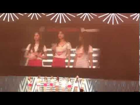 131012 GG World Tour in Singapore (SooRi + Tiffany w/ unicorn)