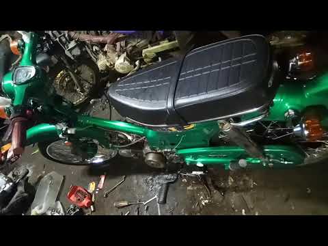 Thumbnail for Servis mesin Honda C70 by Takeo Fujisawa