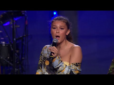 Gruppmoment: Claudia Renfro, Aida Secka, Dao Di Ponziano Molander, Matilda Gra… - Idol Sverige (TV4)