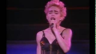 08. The Look Of Love - Madonna - Who's That Girl Tour - Live In Japan