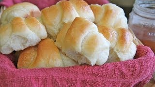 Easy Sweet Dinner Rolls Recipe  (Honey Butter)