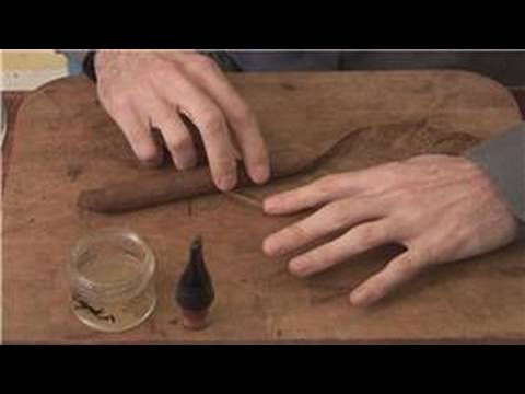 How Cigars are Made : Wrapping a Cigar