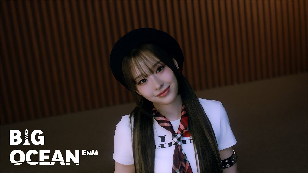 iii 'Forbidden Midnight (Real ver.)' M/V