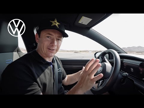 Tanner Foust puts the all-new Golf R to the Test Track – Episode 1