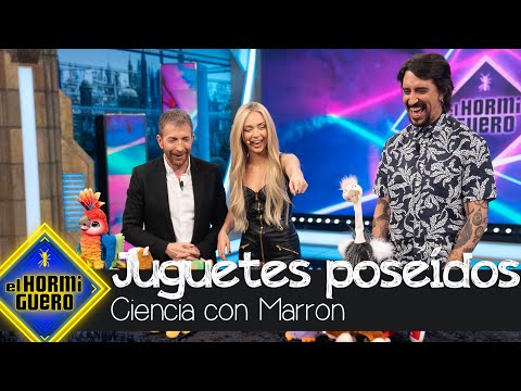 Marron consigue hacer enloquecer a unos muñecos - El Hormiguero