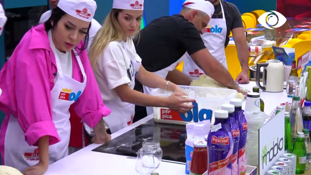 Dy grupet përgatisin brumin e pikave