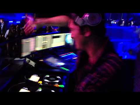 Tim Mason Live At Queen Club, Paris Xtralife By Tristan Garner