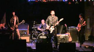 Chalk FarM - Wonder - 17 Dec 2010 at Molly Malones