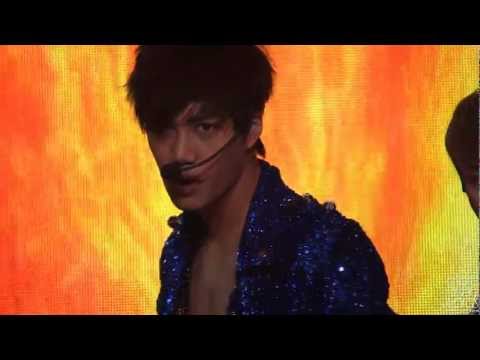 120331 EXO Debut Showcase Jongin fancam - MAMA Highlight