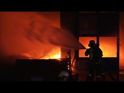 Brand einer Lagerhalle in Lorsch