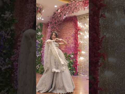 Zara Bach Ke | Cash #weddingchoreography #dance #bollywood #entertainment #shorts #hindisong #viral