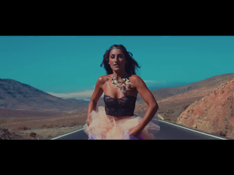 Samira Dadashi - Einmal um die Welt