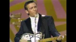 Waylon Jennings - Gentle On My Mind