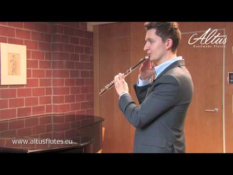 Denis Bouriakov - Note Bending for flutists - Part  1