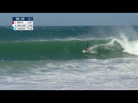 Wiggolly Dantas Breaks Out Backhand at J-Bay