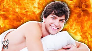 r/amithejerk? I DIDN’T WEAR PANTS TO A PARTY?! - Reddit Stories