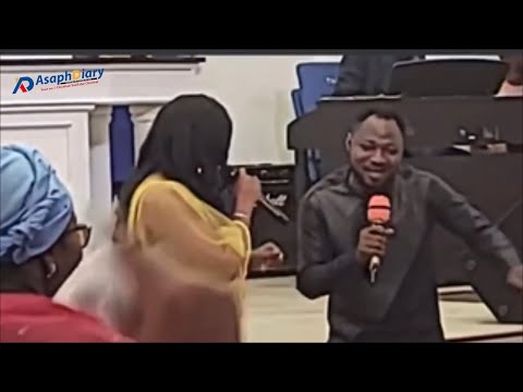 Comedian Funny Face leads Hot Praises in Church🔥🔥🔥 Lovely!
