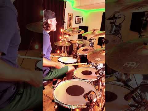 One of my favorite intros from the mighty Led Zep 🔊 🔊 #therover #ledzeppelin #johnbonham #drumcover