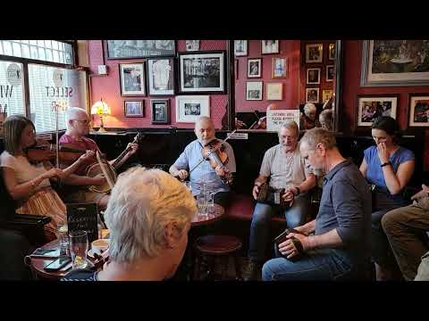 Cobblestone Pub Irish Jam