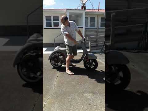 Custom vespa first start up..