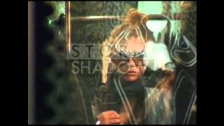 Mary Kate and Ashley Olsen shopping in Paris