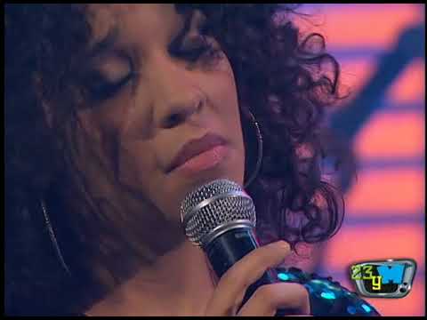 CHILA LYNN feat Leoni Torres - TU MI DELIRIO (Oficial Video) l LIVE