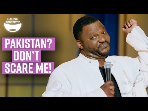 Worst Travelling Stories: Aries Spears