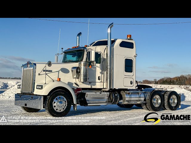 2020 KENWORTH W900L CAMION CONVENTIONNEL AVEC COUCHETTE in Heavy Trucks in Longueuil / South Shore