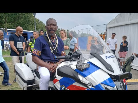 Man vd Straat is back with...P.g.and much more...chan o sroto?