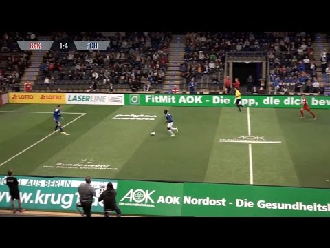 Gefühlvoller Lupfer von Efraim Gakpeto (FC Hertha 03 Zehlendorf) | SPREEKICK.TV