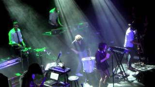 CARAVAN PALACE - "QUEENS - MANIAC"  IN NEW YORK  !!!