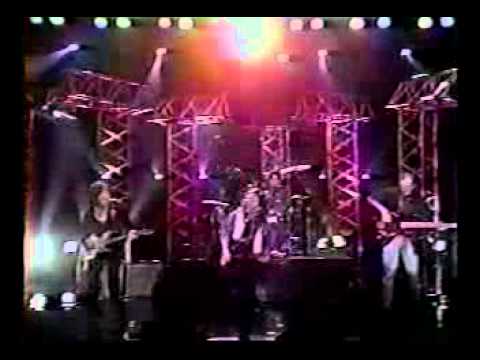 Melissa Etheridge - Bring Me Some Water/Chrome Plated Heart (Live On Arsenio Hall)