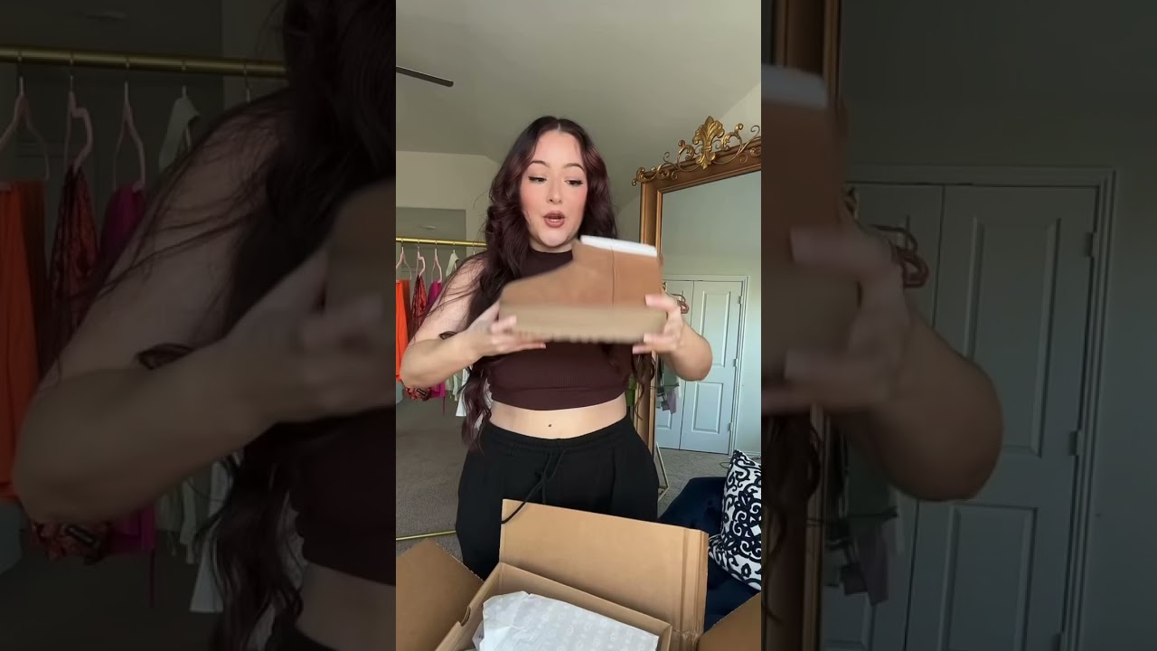 UGG Ultra Mini Platform Boots styling like Bella Hadid😭 #fallfashion #fallstyle #fashionblogger