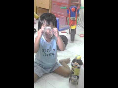 ซึ่งยาเสพติดตื่นเต้นผู้ชาย ลงนามในค้อนของ ธ อร์
