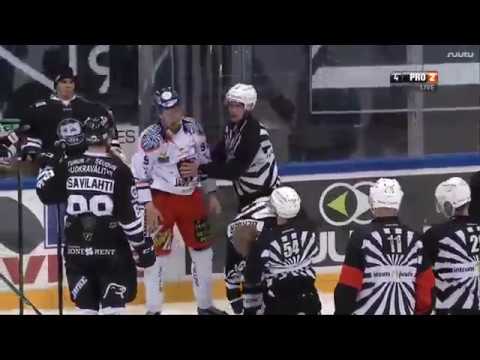 2017-03-04 TPS-Tappara : Repo kyykyttää Bergeriä osa 2