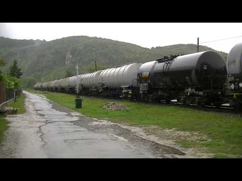 [060-DA, ST43 Loco]CFR MARFA tanker train pulled by 60-1317-1@Vadu Crisului,BH,Romania