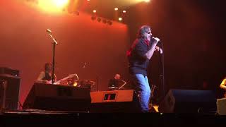 Overture and Entrance of The Lead Singer - Better Days by Southside Johnny NYE 2017-18