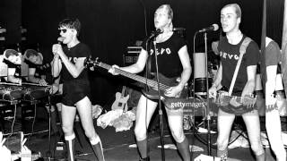 Devo Sloppy  (I Saw My Baby Gettin&#39;) (Live New York 1977)